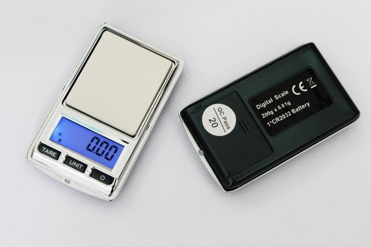 001g-200g-Mini-Electronic-Diamond-Gram-Pocket-Scale-001g-Accuracy-LCD-Digital-Jewelry-Scales-Lab-Gem-Carat-Weight-Balance-32799832403